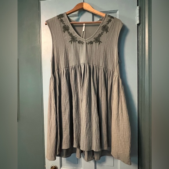 Rylee + Cru Green Muslin Dress in S, M NWT - Picture 1 of 3